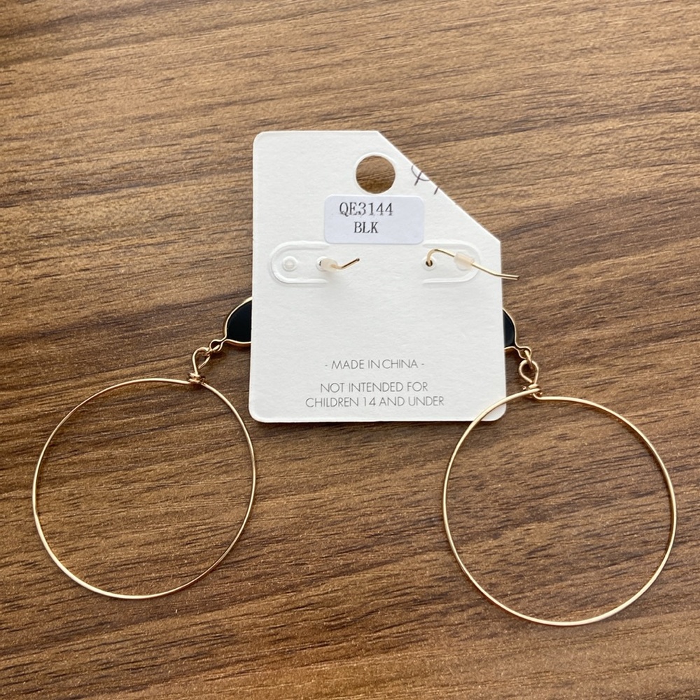 Black & Gold Dangle Earrings - Picture 2 of 2